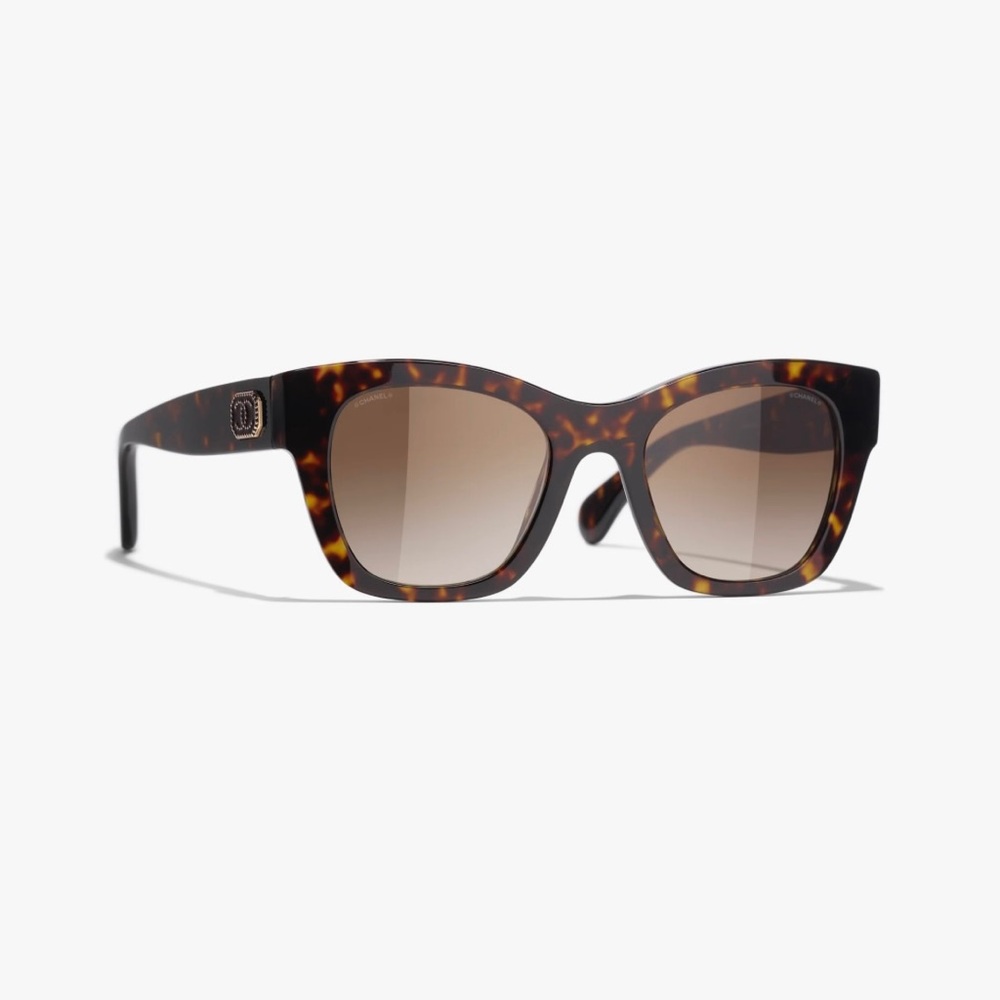 COPY - Chanel square sunglasses in tortoise